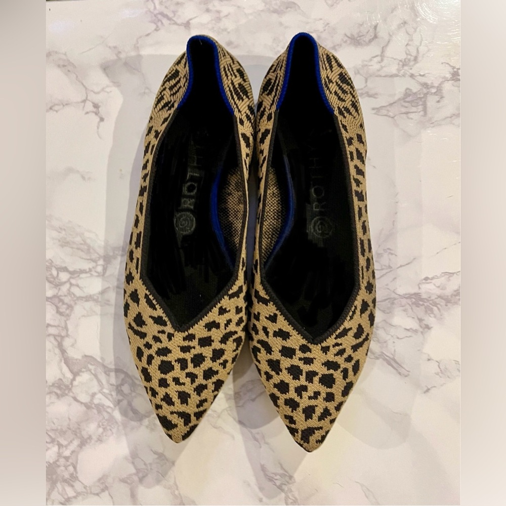 Rothy’s Wildcat print pointed toe flats | Size 9